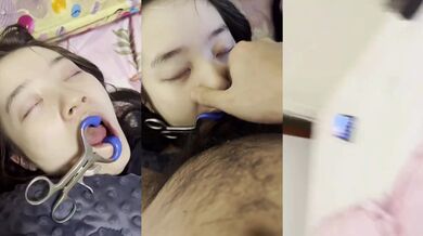 猥琐小哥多次下药迷翻漂亮女友各种变态玩弄满足自己的兽欲 (5)